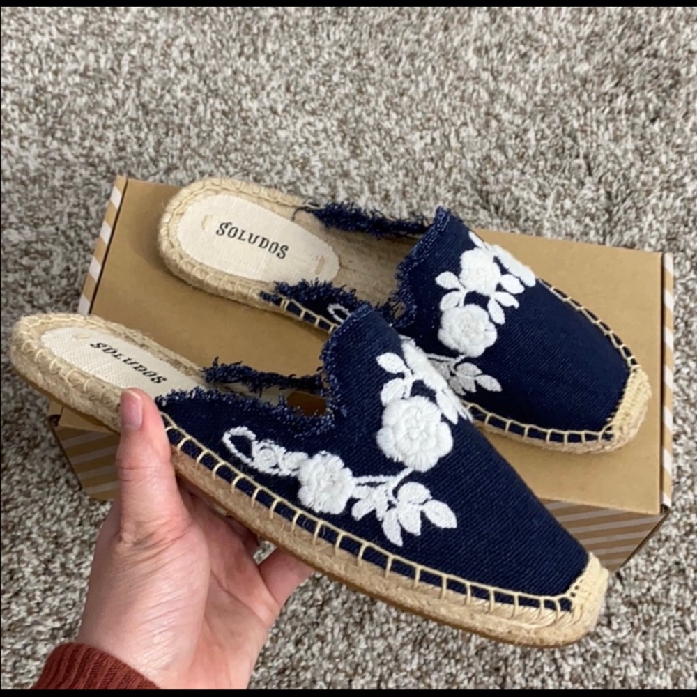 Soludos Frayed Mule